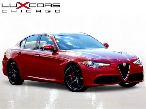 Used 2017 Alfa Romeo Giulia Ti w/ TI 19" Sport Package AWD/4WD image 1