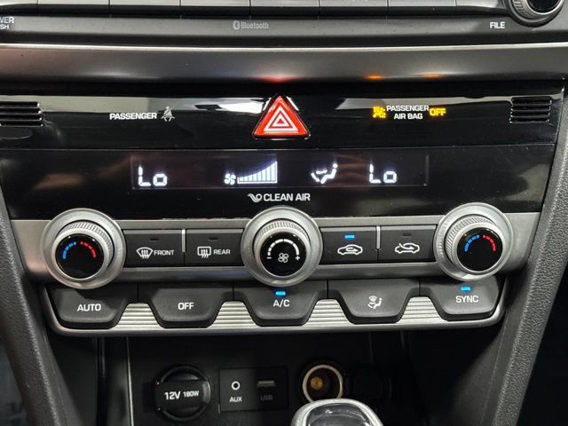 Used 2020 Hyundai Elantra SE w/ Cargo Package (C1) FWD image 17