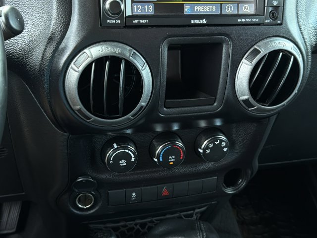 Used 2017 Jeep Wrangler Sport AWD/4WD image 25