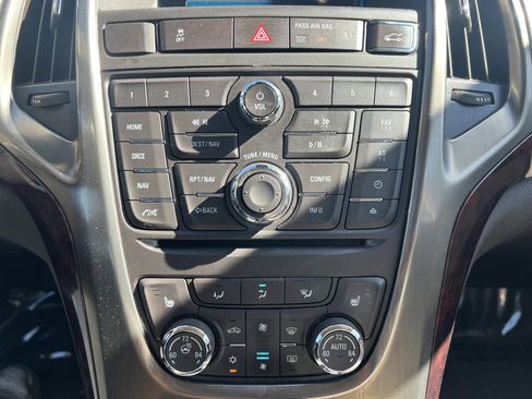 Used 2016 Buick Verano Leather w/ Experience Buick Package FWD image 22