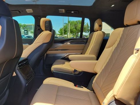 Certified 2025 Cadillac Escalade IQ Sport 2 w/ LPO, ONYX Package AWD/4WD image 13