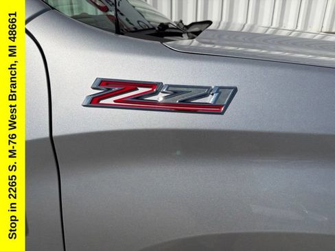 Used 2021 Chevrolet Silverado 1500 RST w/ Convenience Package II AWD/4WD image 9