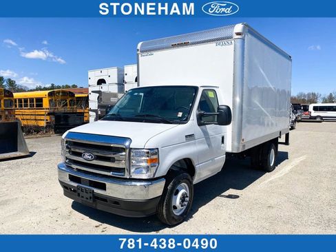 New 2027 Ford E-350 and Econoline 350 Super Duty RWD image 1