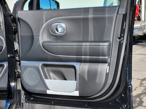 New 2026 Hyundai Ioniq 9 Calligraphy image 13