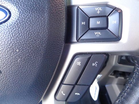 Used 2020 Ford F250 Lariat w/ Chrome Package image 44