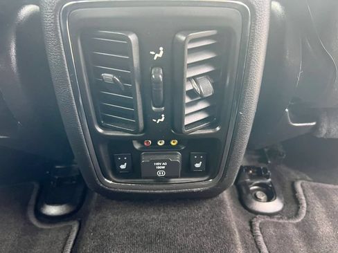 Used 2012 Jeep Grand Cherokee SRT8 w/ Luxury Group II AWD/4WD image 12