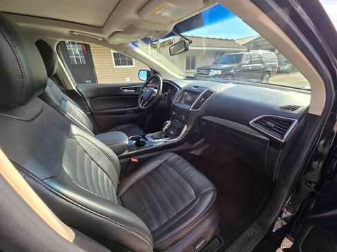 Used 2016 Ford Edge SEL w/ Equipment Group 201A FWD image 9