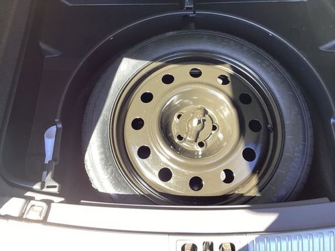 Used 2019 Lincoln Nautilus Select image 14