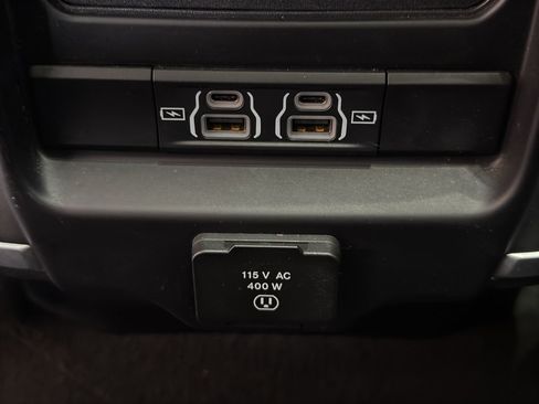 Used 2022 RAM 1500 Big Horn AWD/4WD image 12