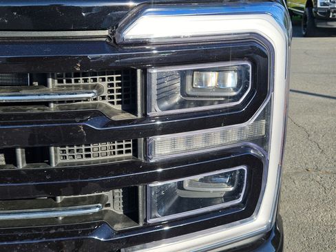 Used 2026 Ford F350 Platinum w/ Tremor Off-Road Package AWD/4WD image 13