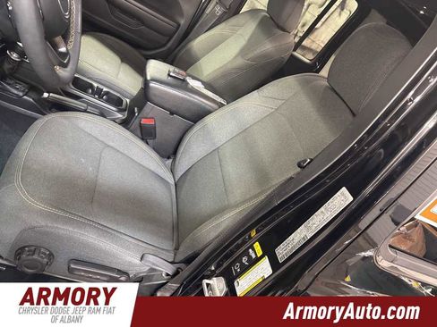 Used 2024 Jeep Wrangler Willys image 12