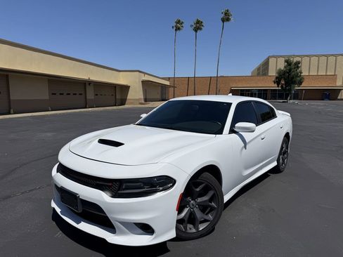 Used 2019 Dodge Charger GT RWD image 3