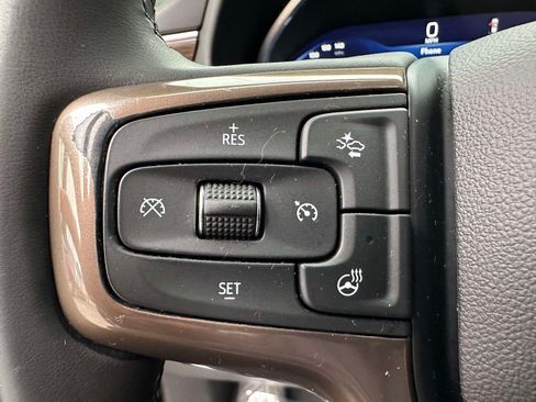 Used 2023 Chevrolet Tahoe High Country w/ Premium Package 2 AWD/4WD image 17
