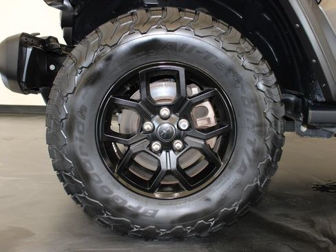 Used 2024 Jeep Wrangler Sport AWD/4WD image 22