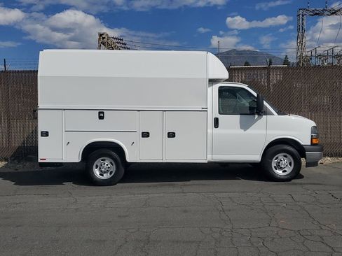 New 2025 Chevrolet Express 3500 w/ Power Convenience Package image 2