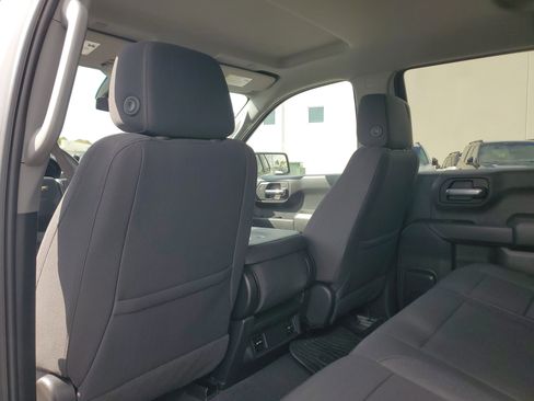 Used 2022 Chevrolet Silverado 1500 Custom RWD image 18