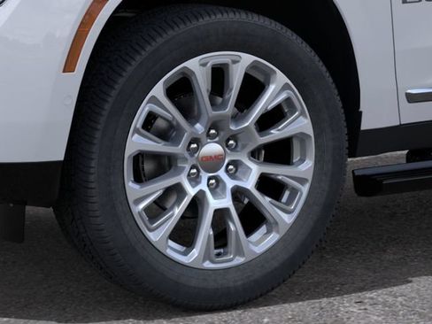 New 2026 GMC Yukon Denali w/ Denali Reserve Package AWD/4WD image 9