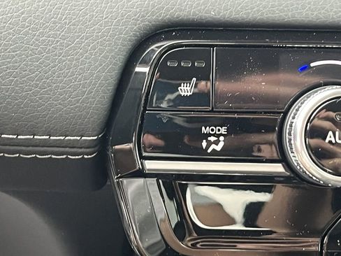 New 2025 Honda Pilot Touring image 17