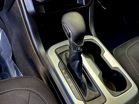 Used 2022 Chevrolet Colorado LT image 21