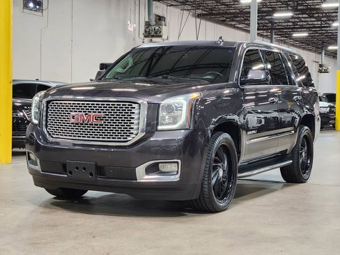 Used 2016 GMC Yukon Denali w/ Open Road Package AWD/4WD image 4