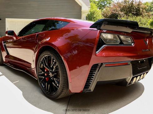 Used 2017 Chevrolet Corvette Z06 RWD image 6