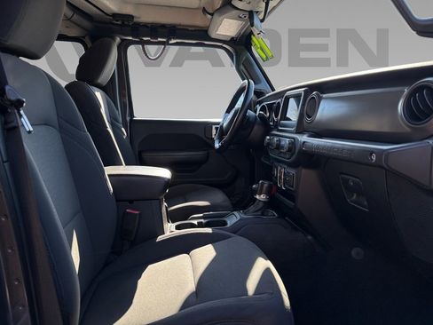 Used 2019 Jeep Wrangler Unlimited Sport S image 5
