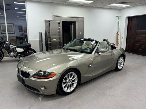 Used 2004 BMW Z4 2.5i RWD image 5