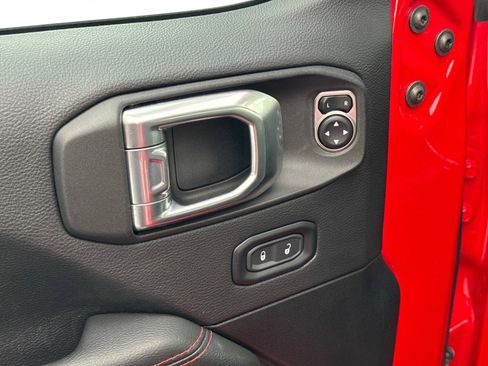 Used 2021 Jeep Wrangler Unlimited Rubicon AWD/4WD image 19
