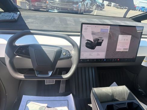 Used 2024 Tesla Cybertruck Cyberbeast AWD/4WD image 19
