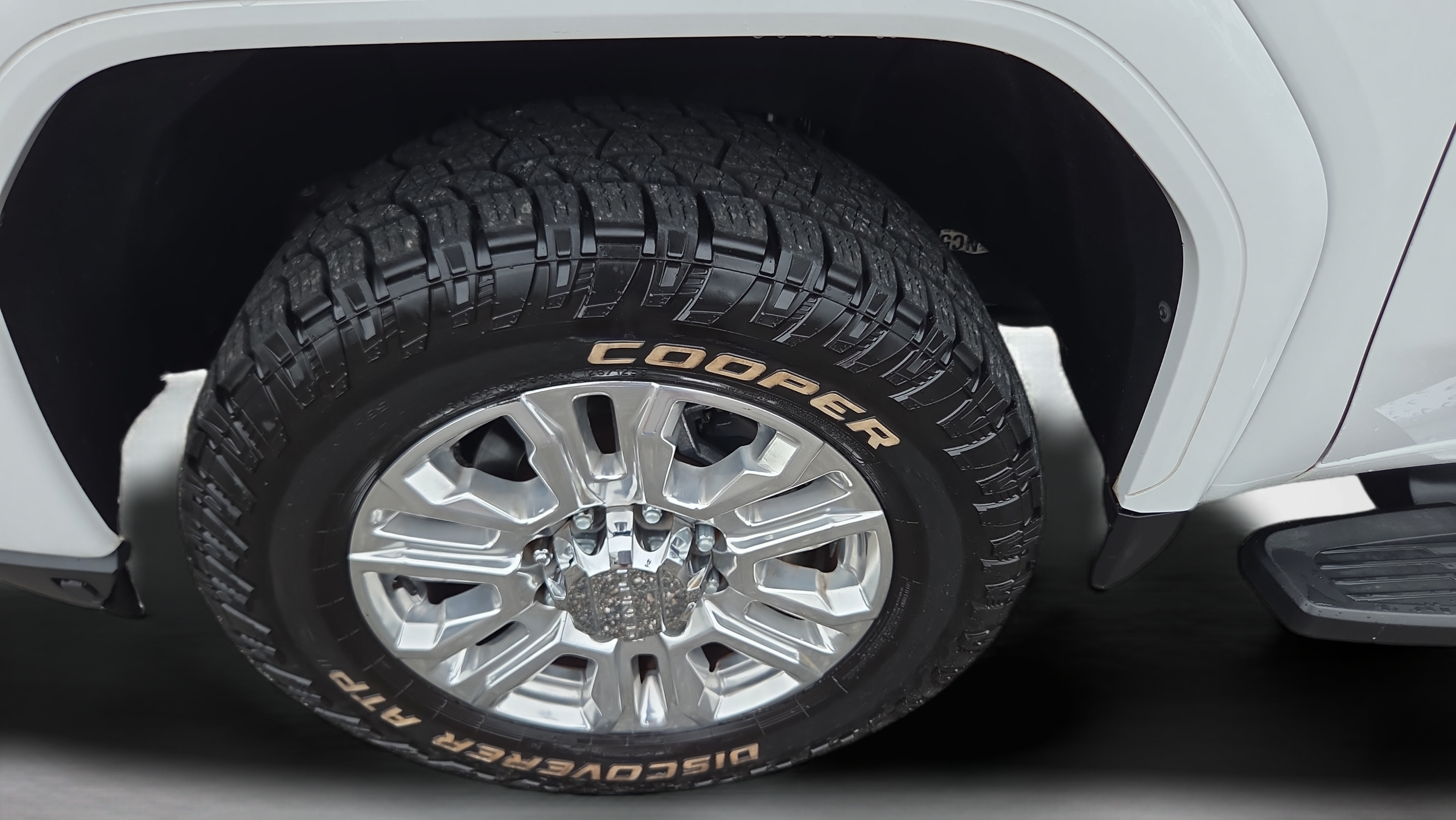 Certified 2020 GMC Sierra 3500 Denali w/ Denali Ultimate Package AWD/4WD image 9