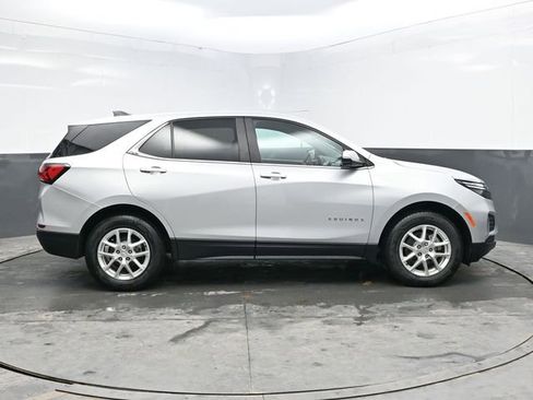 Used 2022 Chevrolet Equinox LT AWD/4WD image 8