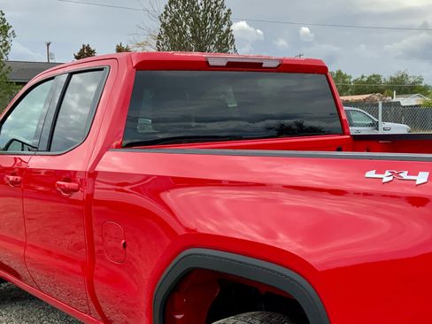 New 2026 GMC Sierra 1500 Elevation image 15