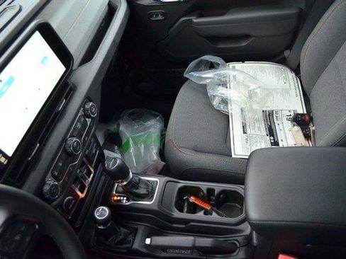 New 2026 Jeep Gladiator Sport image 21