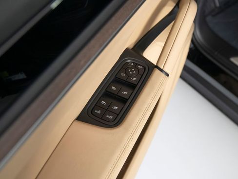 New 2026 Porsche Cayenne image 20