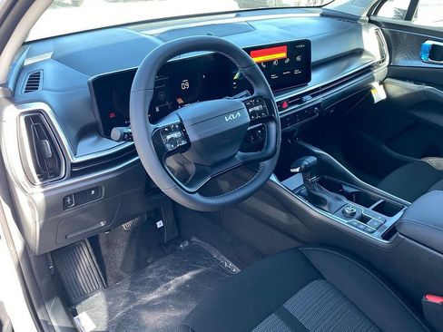 New 2026 Kia Sorento LX FWD image 13