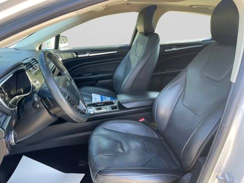 Used 2017 Ford Fusion Titanium FWD image 20
