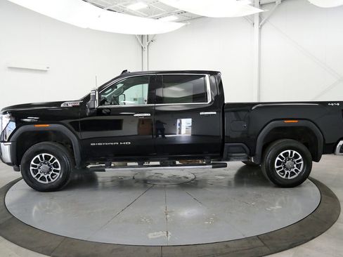 Used 2024 GMC Sierra 2500 SLT AWD/4WD image 4