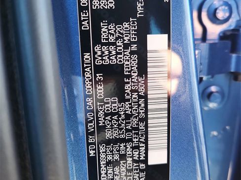 Used 2021 Volvo XC60 T8 R-Design w/ Protection Package Premier image 18