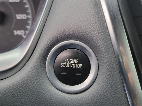 Used 2018 Chevrolet Traverse LT image 26