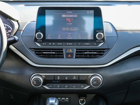 Used 2020 Nissan Altima 2.5 SR image 3