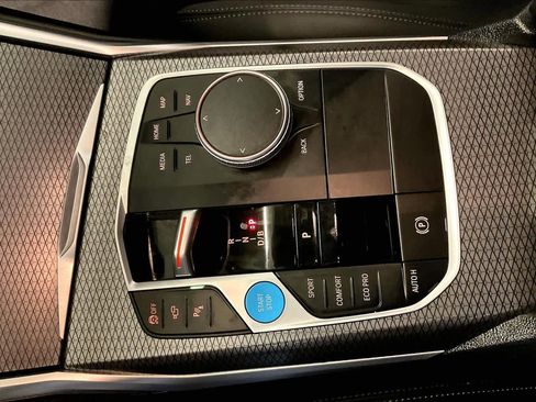 Certified 2025 BMW i4 eDrive40 w/ Premium Package image 16