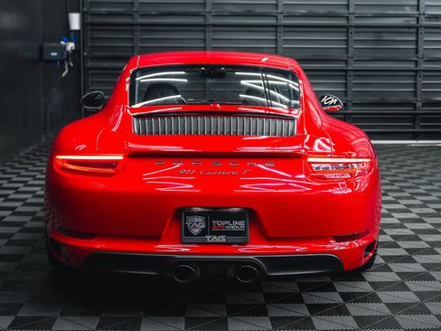 Used 2018 Porsche 911 Carrera T RWD image 24