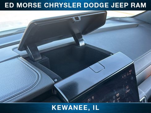 Used 2025 GMC Yukon Denali image 37