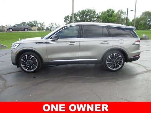 Used 2023 Lincoln Aviator Reserve w/ Equipment Group 201A AWD/4WD image 10