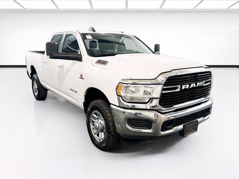 Used 2020 RAM 2500 Big Horn AWD/4WD image 3