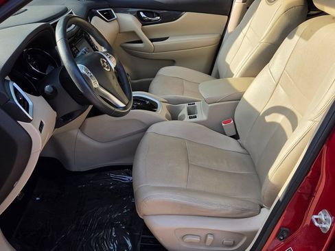 Used 2016 Nissan Rogue SL w/ SL Premium Package FWD image 11