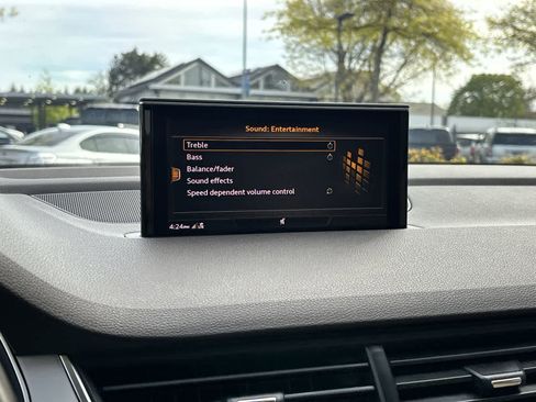 Used 2019 Audi Q7 2.0T Premium w/ Convenience Package AWD/4WD image 18