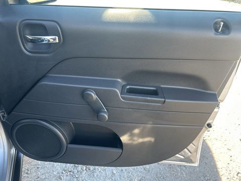 Used 2017 Jeep Patriot Sport w/ Tire & Wheel Group image 20