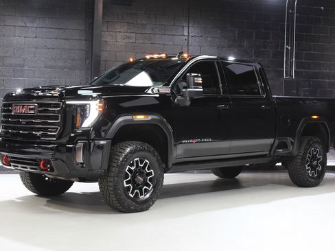 Used 2024 GMC Sierra 2500 AT4X image 87