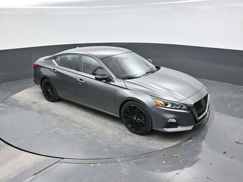 Used 2022 Nissan Altima 2.5 SR image 28